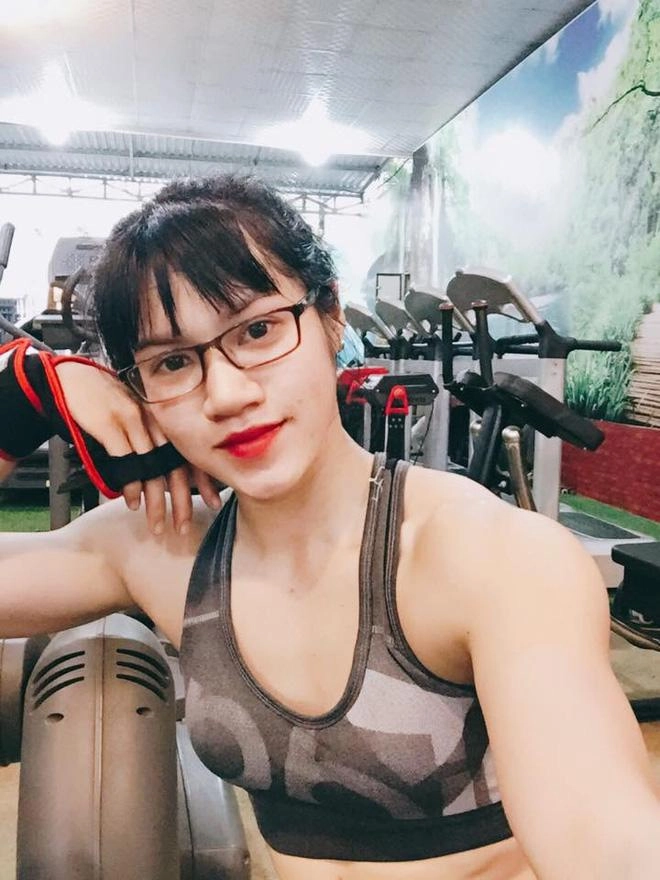 Không phải photoshop cô gái đồng nai này có body lực điền chàng trai nào cũng khiếp sợ