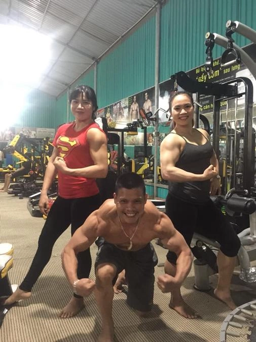 Không phải photoshop cô gái đồng nai này có body lực điền chàng trai nào cũng khiếp sợ