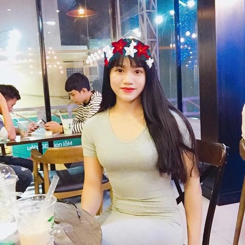 Không phải photoshop cô gái đồng nai này có body lực điền chàng trai nào cũng khiếp sợ
