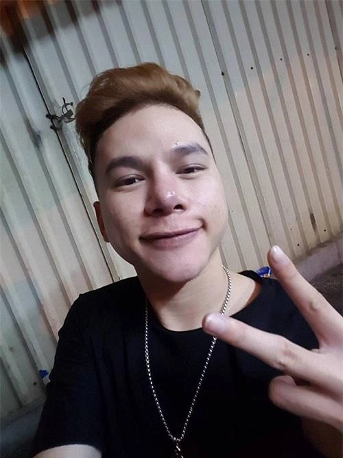 Khuôn mặt cứng đơ năm lần bảy lượt biến dạng khiến mỹ nhân việt vướng nghi vấn pttm