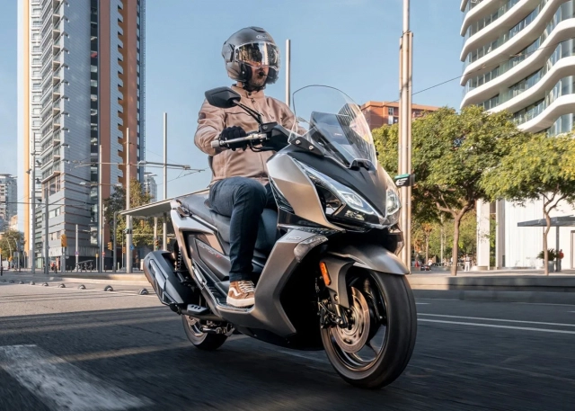 Kymco downtown gt350 2025 lộ diện sẵn sàng cạnh tranh với forza 350 và xmax 300