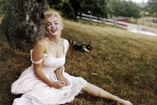 Lấy chồng 3 lần nhưng nhan sắc vẫn bất bại đây chính là bí mật của marilyn monroe
