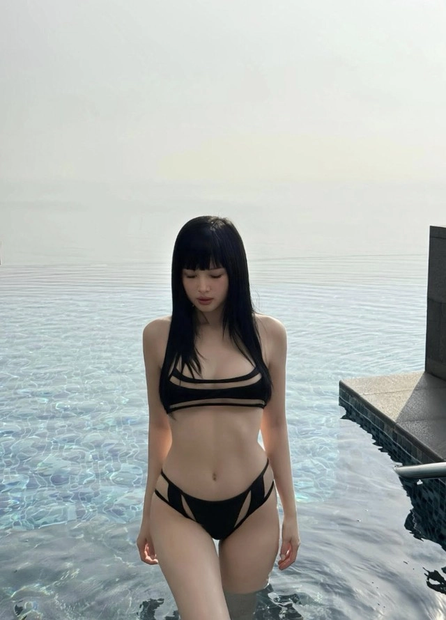 Lệ quyên phương trinh jolie trang pháp gợi cảm với bikini nhưng hotgirl tâm tít được khen cực phẩm hơn cả