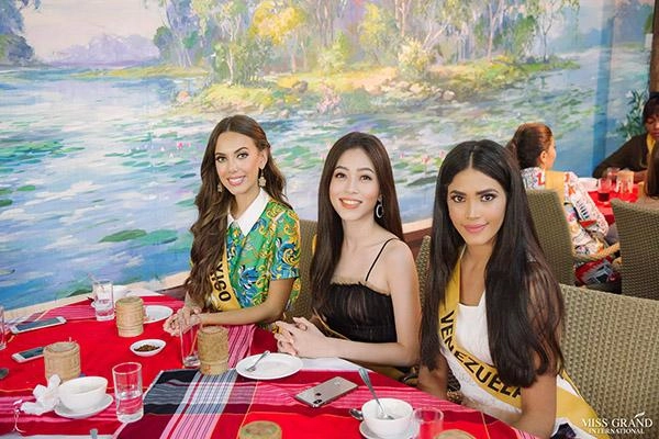 Liên tục ghi điểm ở đấu trường quốc tế đâu là bí kíp giúp phương nga toả sáng
