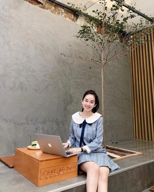 Ly kute ngày càng trẻ đẹp thế này không khéo ai kia cũng tiếc đứt ruột