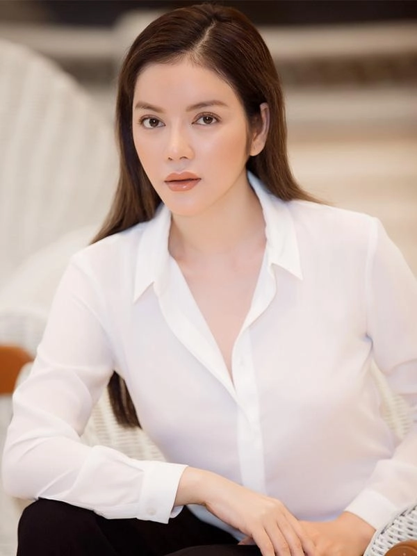 Lý nhã kỳ hành trình lên hương nhan sắc trở thành quý cô triệu đô