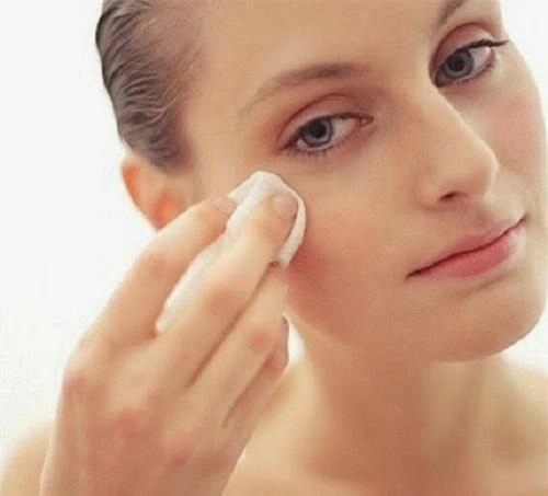 Mặt có đen như đít nồi cũng lên tone ngay với kem trị nám tự chế dễ ợt tại nhà