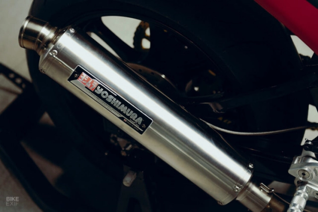 Mê mẩn với suzuki gsxr-r1100 độ tuyệt đẹp đến từ xưởng độ haxch moto
