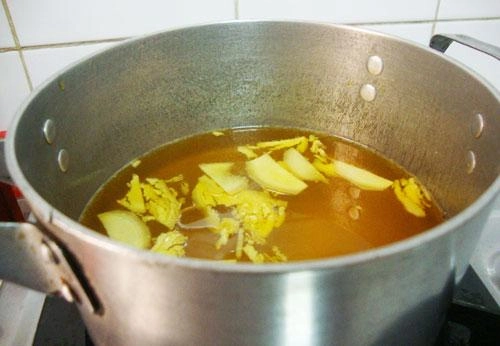 Mỡ bụng vài ngấn cũng bị đánh bay với nồi nước gừng thần thánh này