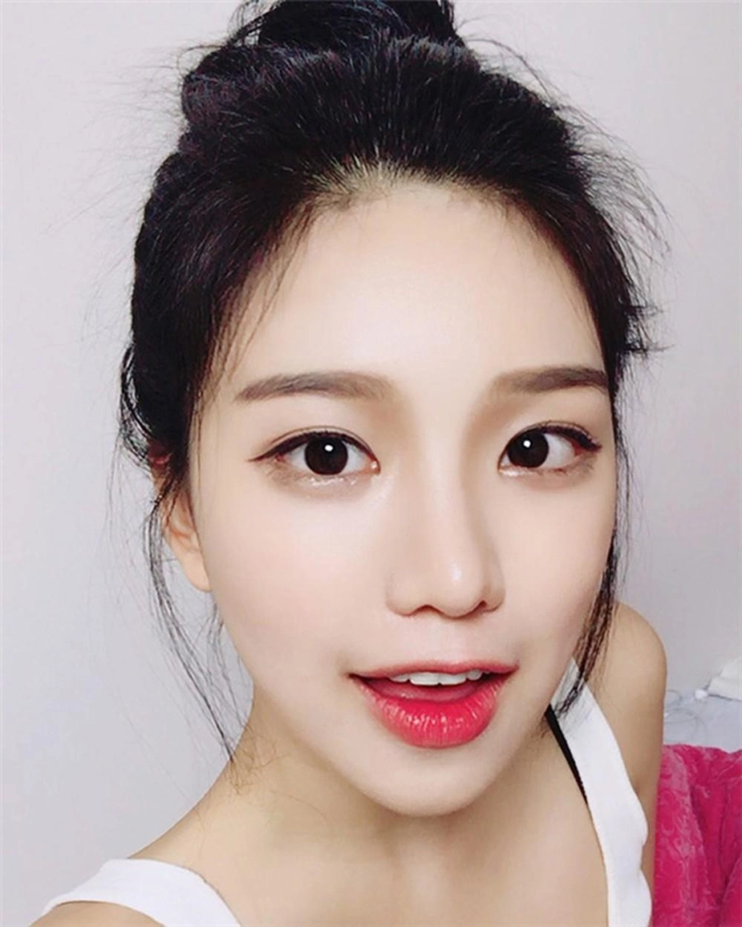 Môi khô nứt nẻ ngày đông nhờ có 5 cách trị này mà mềm mại căng mọng sau 1 đêm