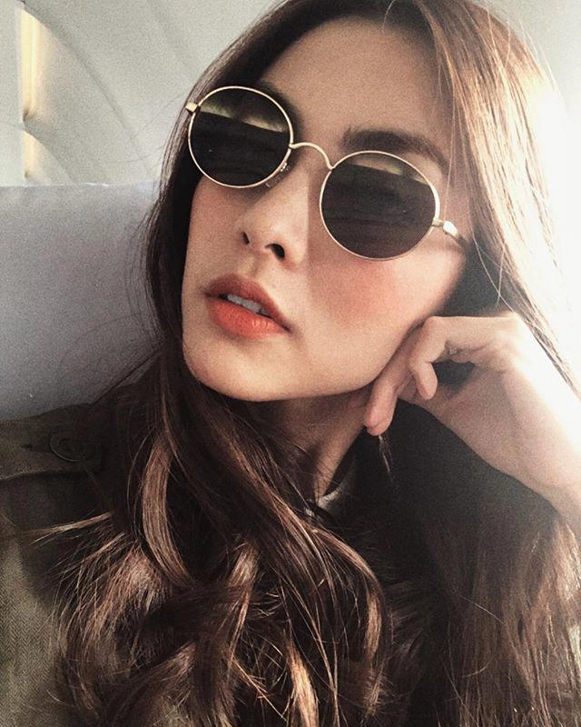 Muốn biết màu son nào lên ngôi cuối năm theo dõi ngay hội các mẹ sành điệu nhất showbiz việt