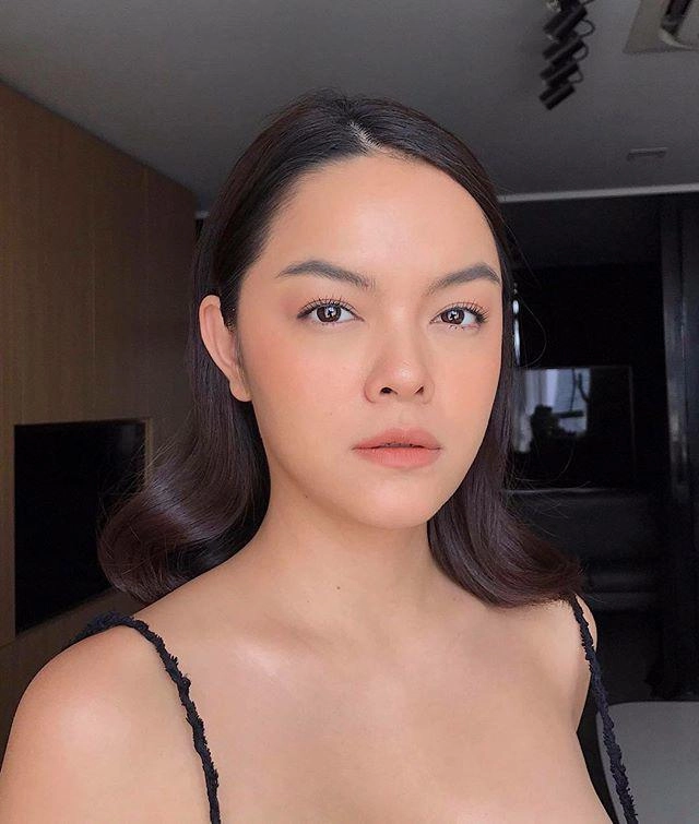 Muốn biết màu son nào lên ngôi cuối năm theo dõi ngay hội các mẹ sành điệu nhất showbiz việt