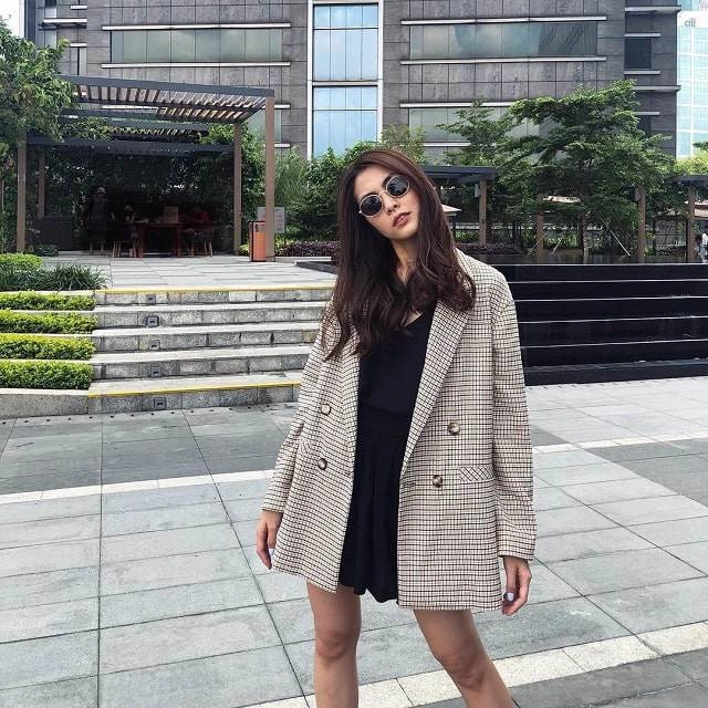 Muốn đẹp phải học hà tăng không cầu kì rắc rối chỉ một kiểu tóc mà đẹp hết bốn mùa