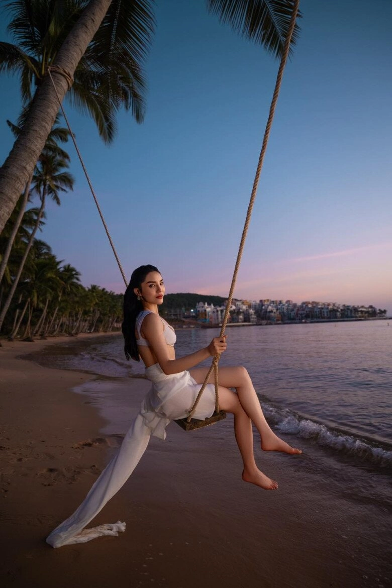 Mỹ nhân soán ngôi ngọc trinh trở thành nữ hoàng nội y mới của vbiz là ai