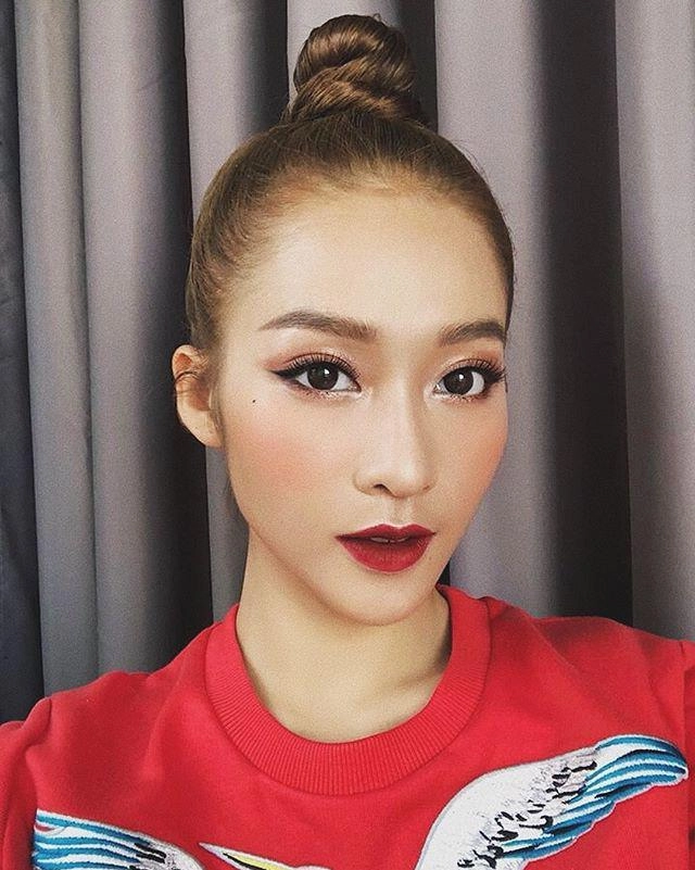 Ngoài đời là mỹ nhân vào vai nhân vật của song hye kyo khả ngân bị chê kém sắc vì