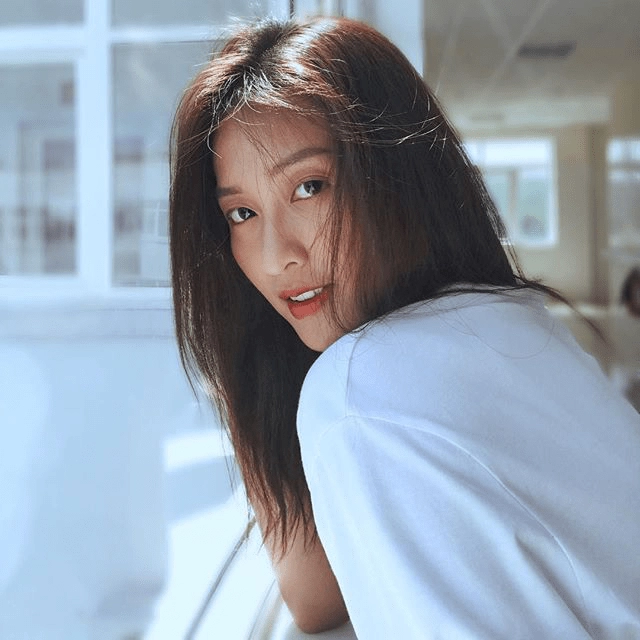 Ngoài đời là mỹ nhân vào vai nhân vật của song hye kyo khả ngân bị chê kém sắc vì