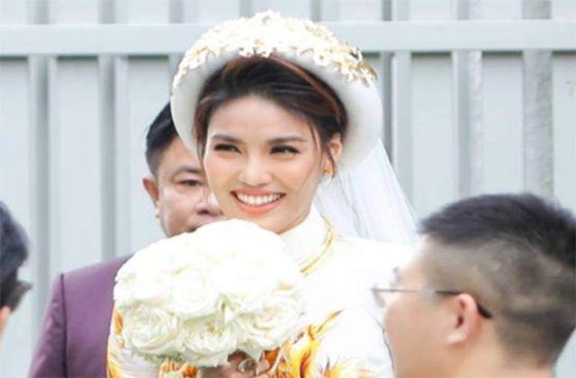 Nhan sắc kẻ 8 lạng người nửa cân của lan khuê và nhã phương ngày về nhà chồng