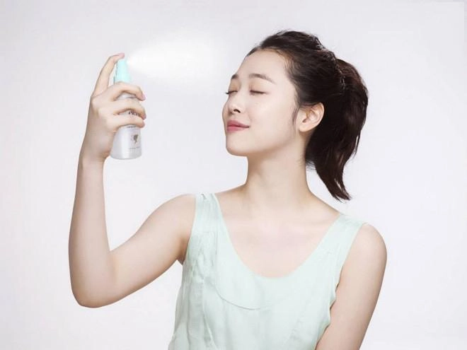Nhiều chị em gián tiếp hủy hoại da vì không phân biệt được cấp ẩm với dưỡng ẩm