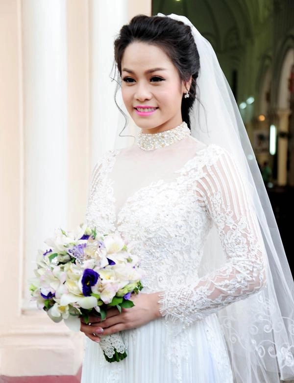 Nhìn nhã phương và các sao việt ngày trước bạn sẽ thấy sự khác biệt trong cách trang điểm