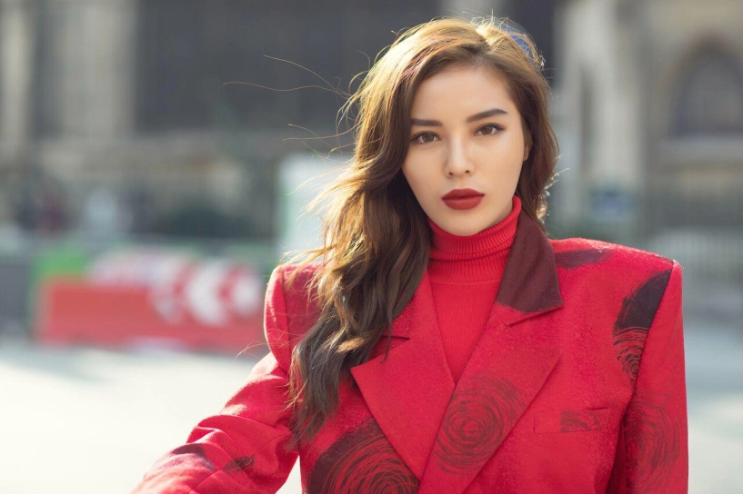 Nhờ kỳ duyên nhã phương mới thấy màu son và cách tô son cũng có thể dìm hàng nhan sắc