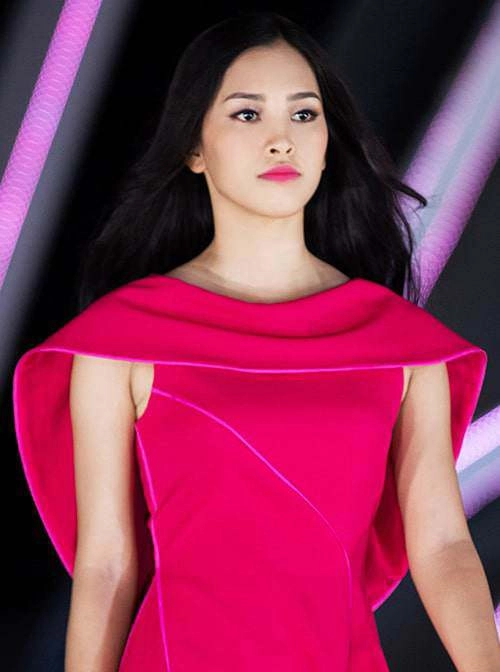 Nhờ kỳ duyên nhã phương mới thấy màu son và cách tô son cũng có thể dìm hàng nhan sắc