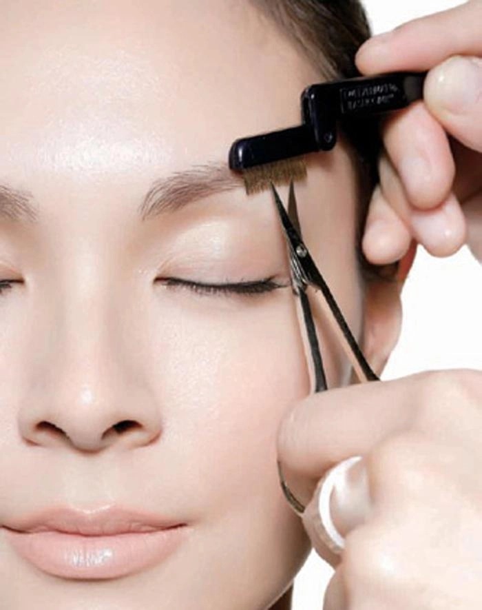 Nhỡ tay cạo tỉa lông mày quá đà cần biết 5 mẹo này để chữa cháy