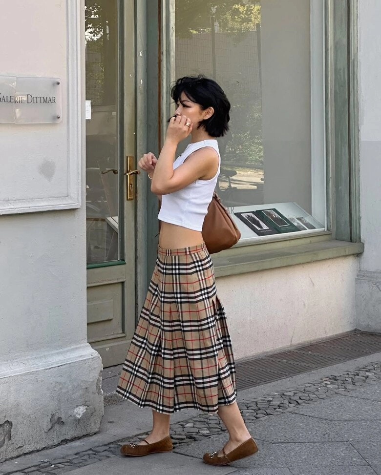 Nữ fashionista nấm lùn mách nhỏ chị em công thức lên đồ hack dáng mặc phong cách nào cũng hợp