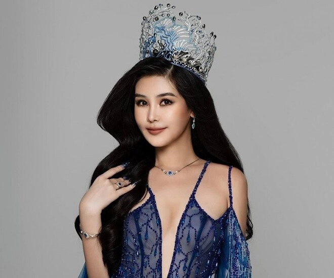 Nữ giảng viên đại học sành điệu nhất nhì showbiz xách cả lâu đài xuống phố sang chảnh từ giảng đường ra phố khó ai đọ lại