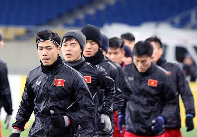 Ôm mộng làm tóc đẹp đón tết để rồi khóc thét khi nhận quả đầu y chang công phượng