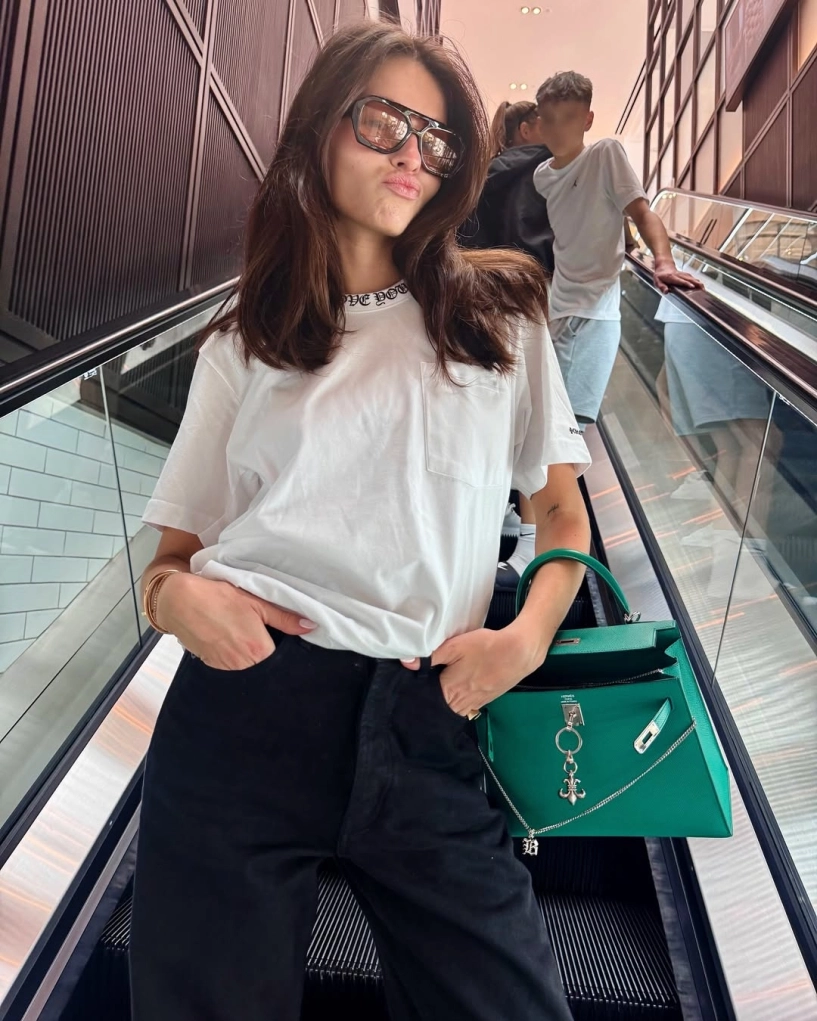 Phong cách mùa hè của cô gái đẹp nhất thế giới