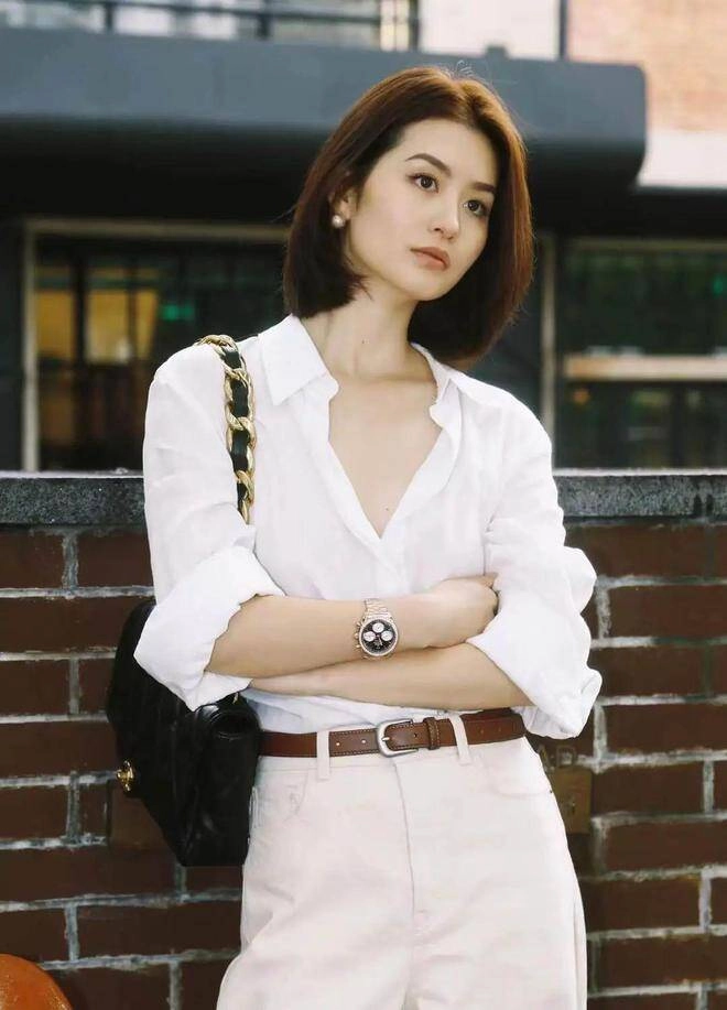 Phụ nữ ăn mặc theo 4 kiểu này đáng sợ hơn tăng cân hay nếp nhăn khiến vẻ ngoài như tăng thêm chục tuổi