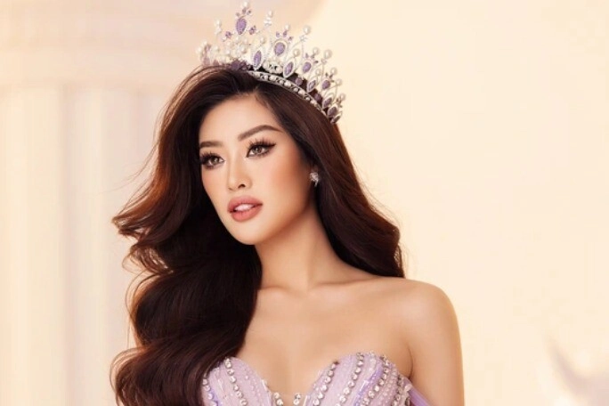 Quá khứ chỉ là diễn viên phụ mỹ nhân 9x đăng quang hoa hậu liền đổi đời làm nên lịch sử ở miss universe