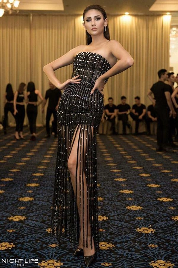 Qua rồi thời gầy trơ xương các chân dài showbiz việt lột xác với body thiêu đốt mọi ánh nhìn