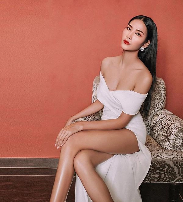 Qua rồi thời gầy trơ xương các chân dài showbiz việt lột xác với body thiêu đốt mọi ánh nhìn