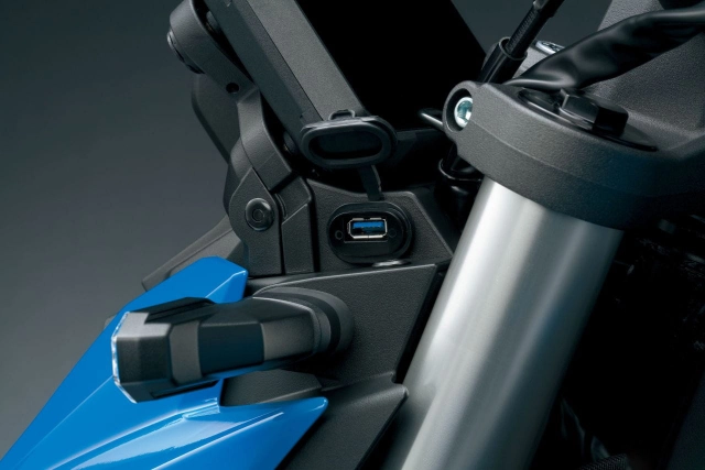 Ra mắt bộ phụ kiện tùy chọn suzuki gsx-8s team 2024