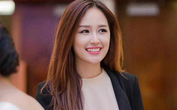 Sau bao nhiêu năm bây giờ mới biết lý do mai phương thuý trung thành với kiểu tóc này