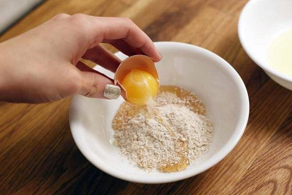 Sinh con được 2 tháng con gái nsưt chiều xuân khoe nhan sắc lộng lẫy hơn thời còn son rỗi