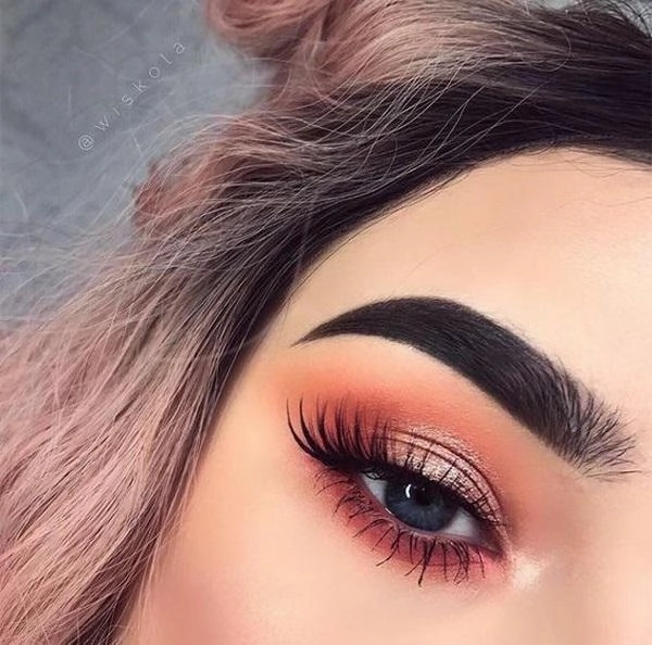 Soán ngôi lông mày sắc lẹm chắc chắn xu hướng kẻ lông mày 2019 này sẽ khiến bạn bất ngờ
