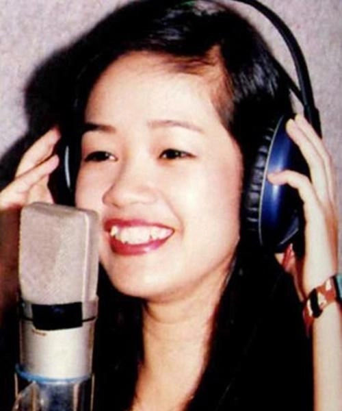 Suýt không nhận ra nhan sắc hồng nhung sau 8 tháng ly hôn chồng tây