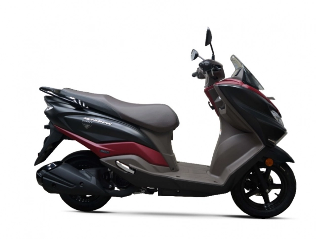 Suzuki access avenis burgman 2025 cùng ra mắt với giao diện mới
