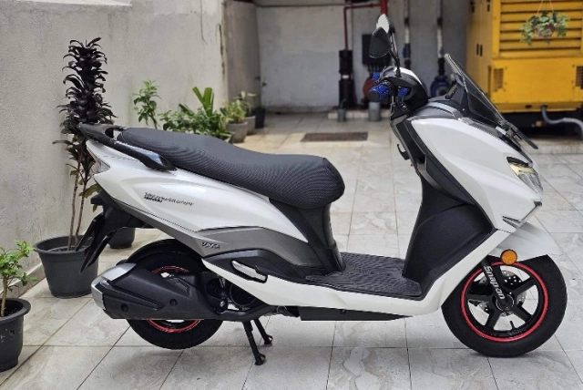 Suzuki đại hạ giá chiếc tay ga duy nhất được bán chính hãng ở việt nam