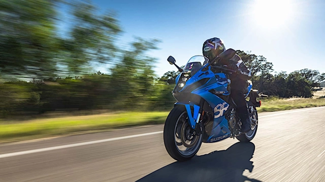 Suzuki gsx-8r được duyệt tham dự motoamerica twins cup 2024