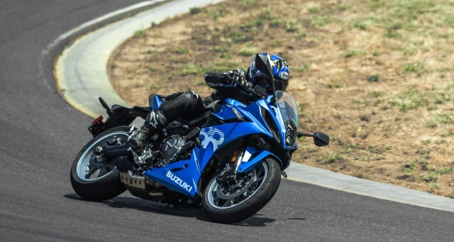 Suzuki gsx-8r được duyệt tham dự motoamerica twins cup 2024