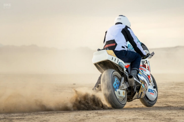 Suzuki gsx-r độ phong cách kỳ quặc của icon 711