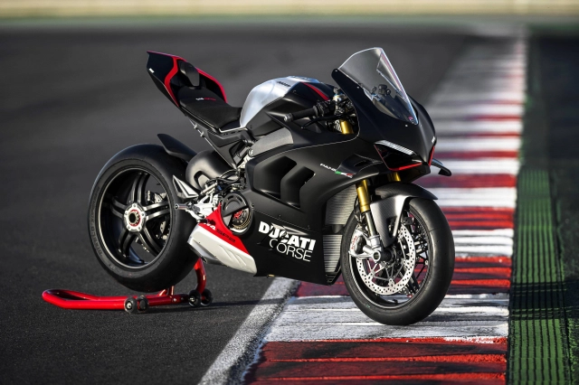 Tại sao các nhà sản xuất nhật bản từ bỏ phân khúc superbike nhưng châu âu vẫn tiếp tục duy trì