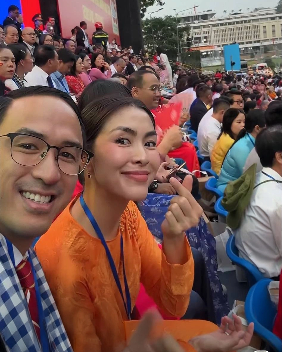 Tăng thanh hà liên tục xuất hiện nền nã với áo dài sánh đôi đẹp tuyệt đối bên ông xã louis nguyễn