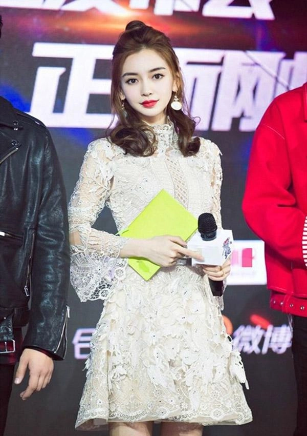 Thân hình cò hương nhưng nữ thần cổ trang angela baby vẫn có làn da đẹp chính nhờ thứ này
