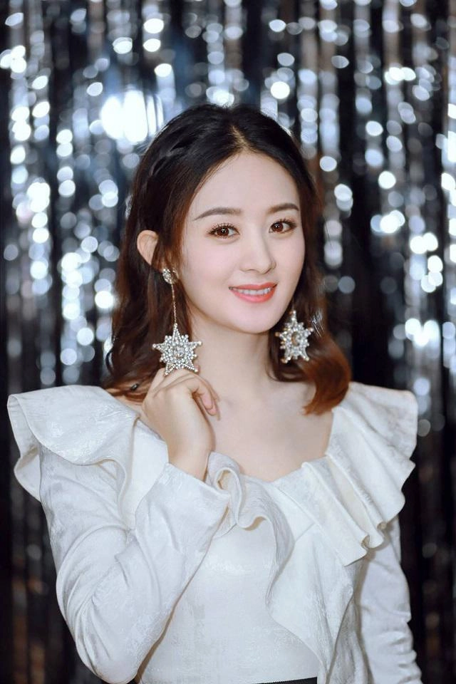 Thân hình thon gọn dù mặt bánh bao triệu lệ dĩnh đã làm điều đó như thế nào