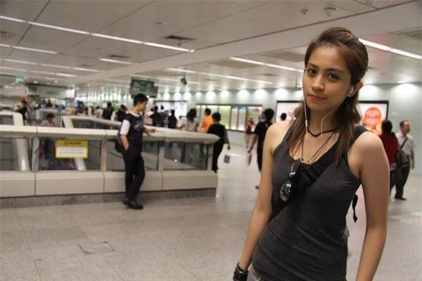 Thật khó tin khi những cô nàng đẹp trai nhất showbiz lại có thời nữ tính đến vậy