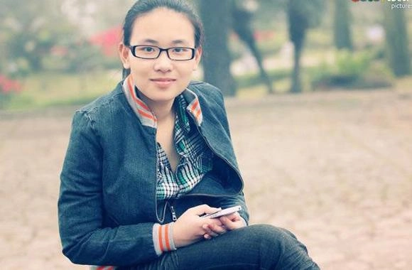 Thật khó tin khi những cô nàng đẹp trai nhất showbiz lại có thời nữ tính đến vậy